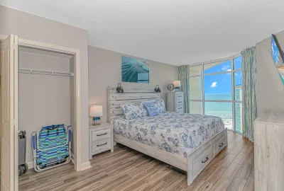 Ocean View Master Bedroom in Myrtle Beach Penthouse - Enjoy Late Check-Out!