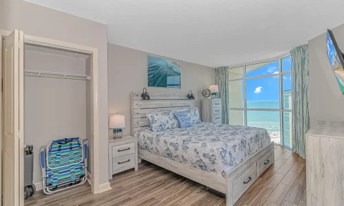 Ocean View Master Bedroom in Myrtle Beach Penthouse - Enjoy Late Check-Out!